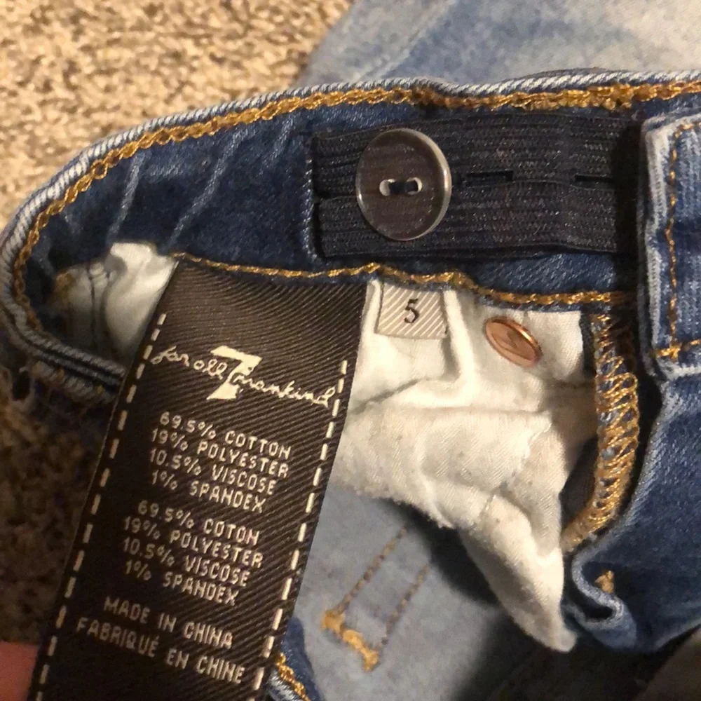7 for all mankind girls denim shorts size 5 EUC - Picture 4 of 5